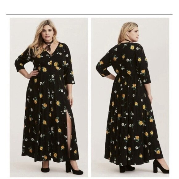 NEW Torrid Maxi Dress‎ Black Floral M/L Sz 00 Sz 10 Button Front Crochet Sleeves - Picture 1 of 13